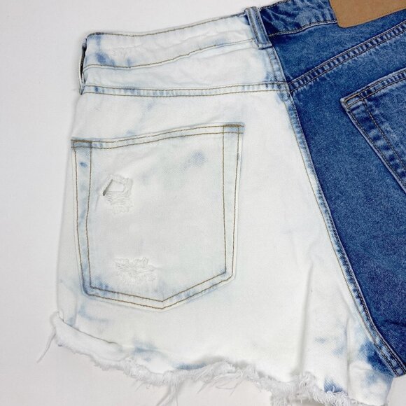 H & M | Bleached Distressed Cut-off Denim Shorts 8 - Picture 5 of 8